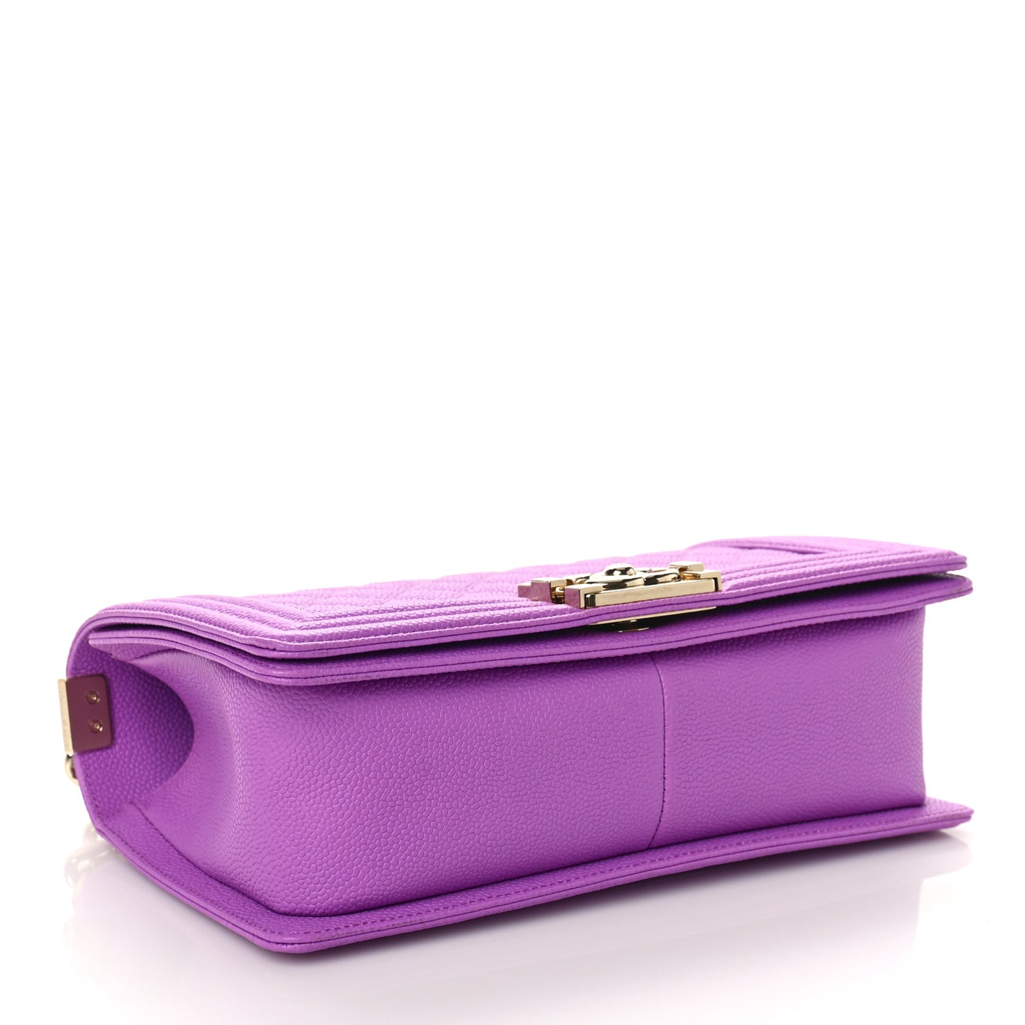 Caviar Quilted Medium Boy Flap Purple