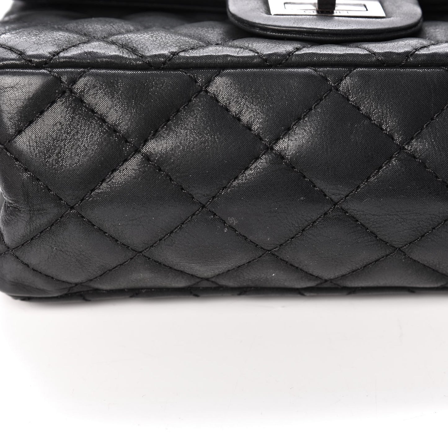 Iridescent Calfskin Quilted 2.55 Reissue 224 Flap Black