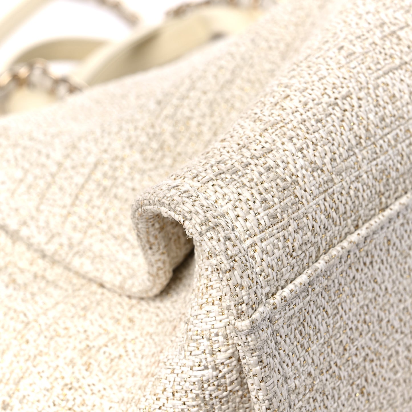 Lurex Boucle Medium Deauville Tote White