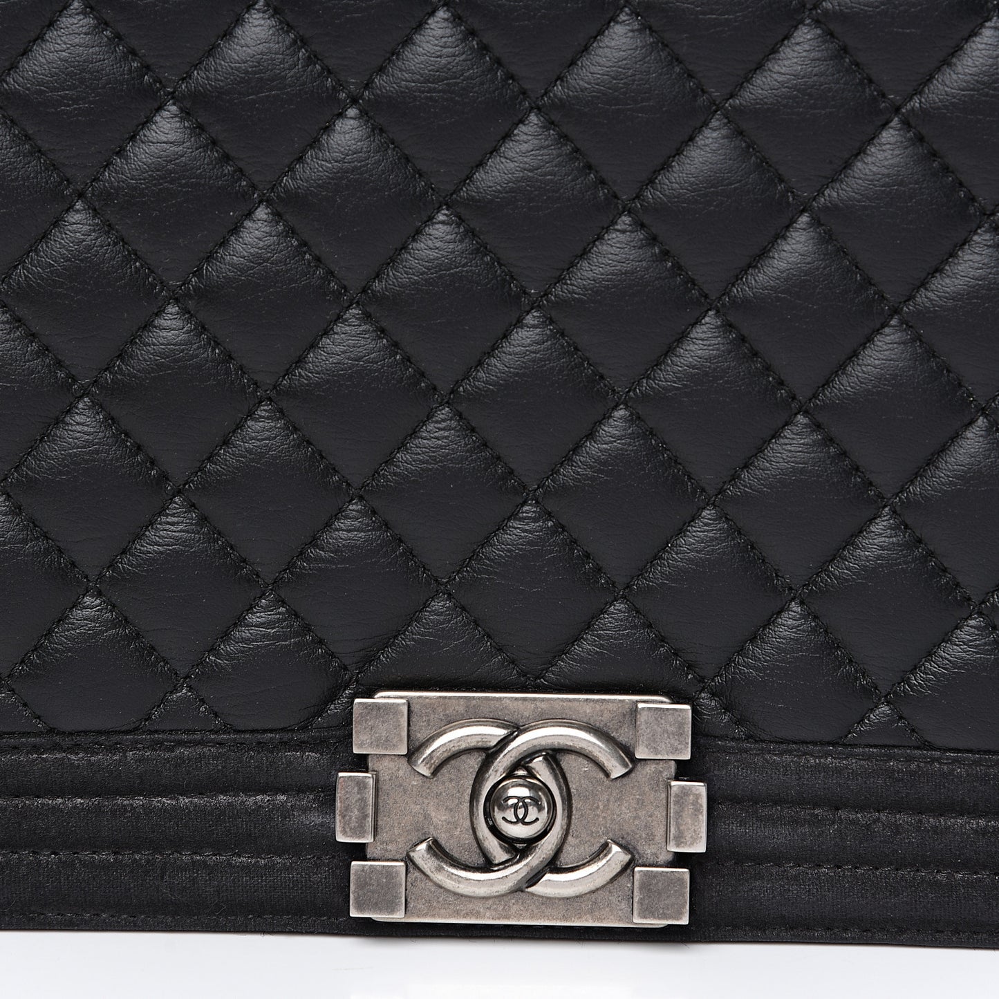 Calfskin Quilted Large Boy Flap Black