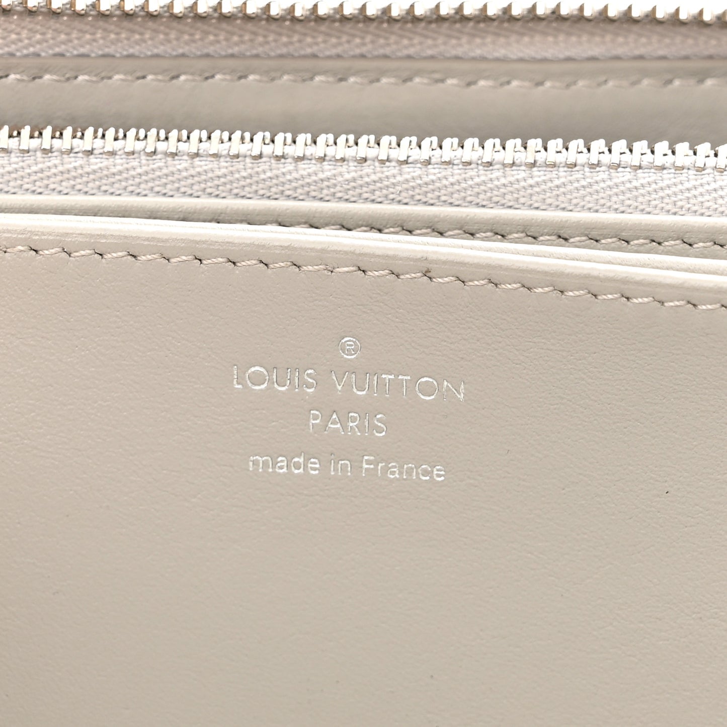 Mahina Zippy Wallet Brume
