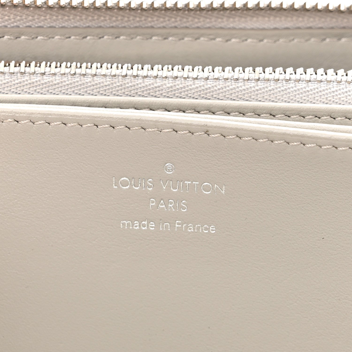 Louis Vuitton Mahina Zippy Wallet Brume 7 of 7