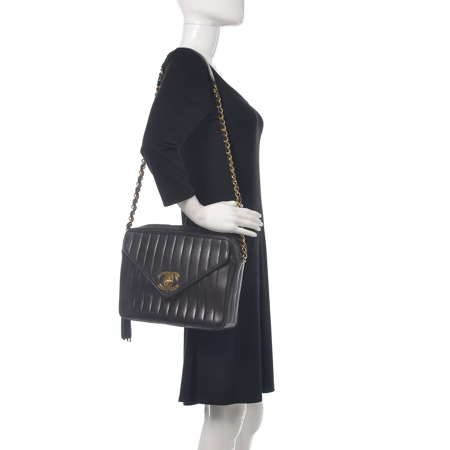 Lambskin Vertical Quilted Flap Camera Case Black