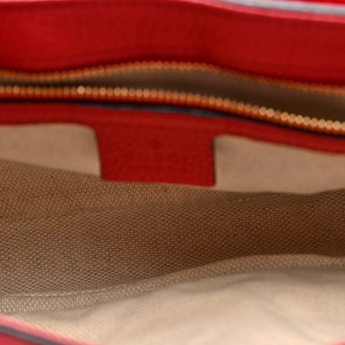 Pebbled Calfskin Medium Soho Flap Crossbody Vibrant Red