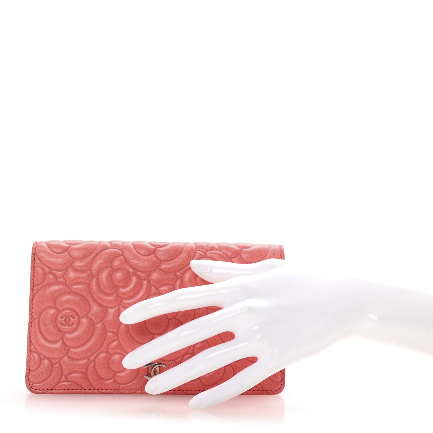 Chanel Lambskin Camellia Embossed Yen Wallet Pink 2 of 9