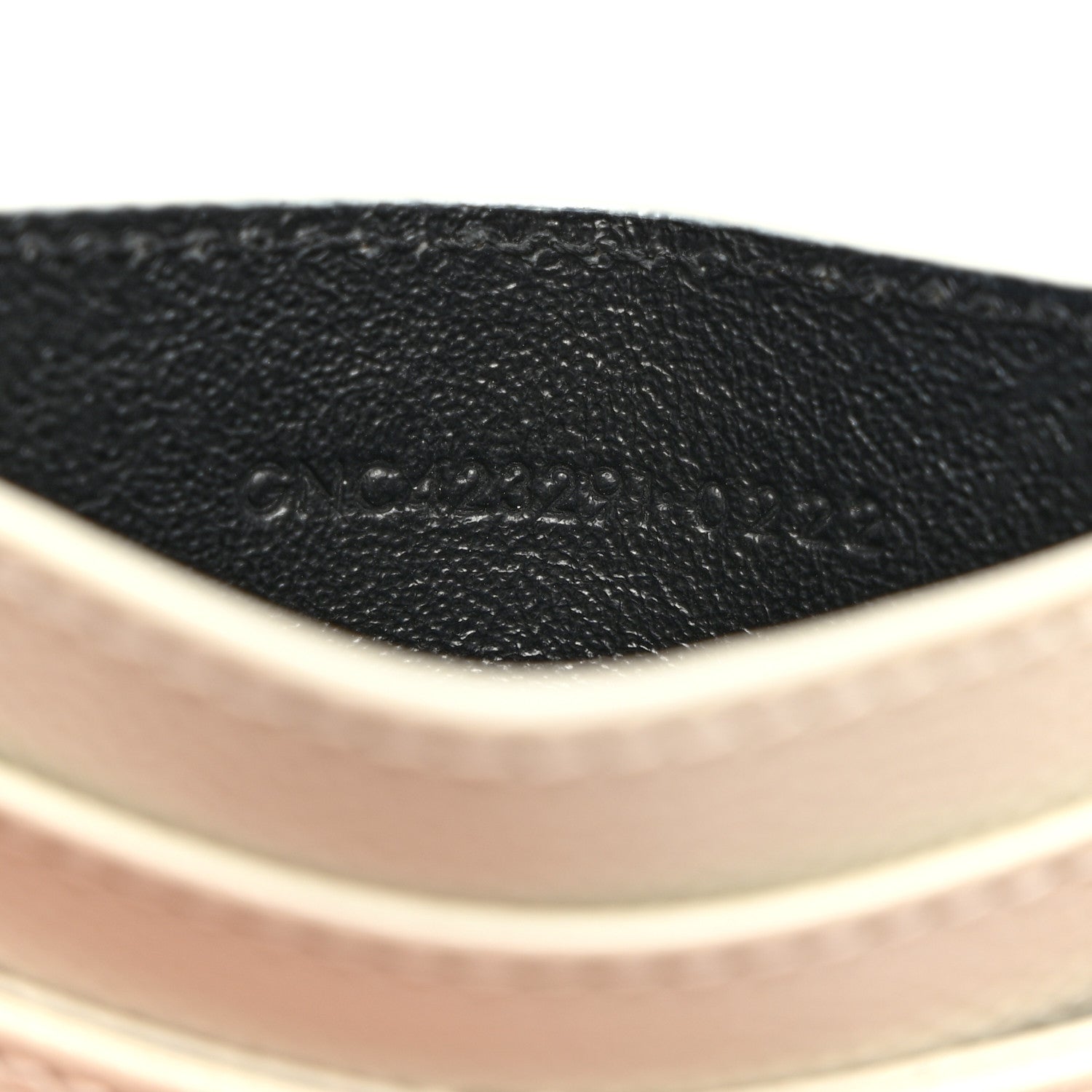Saint Laurent Grain De Poudre Matelasse Chevron Monogram Credit Card Case Crema Soft 7 of 7