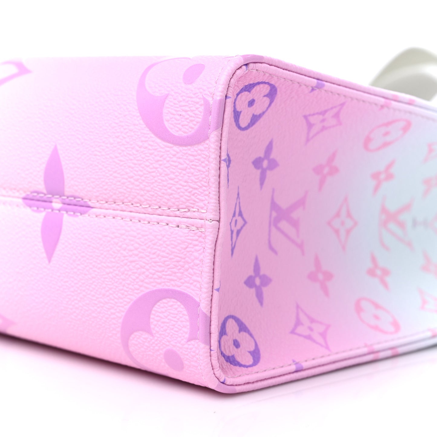 Monogram Giant Spring In The City Onthego PM Sunrise Pastel