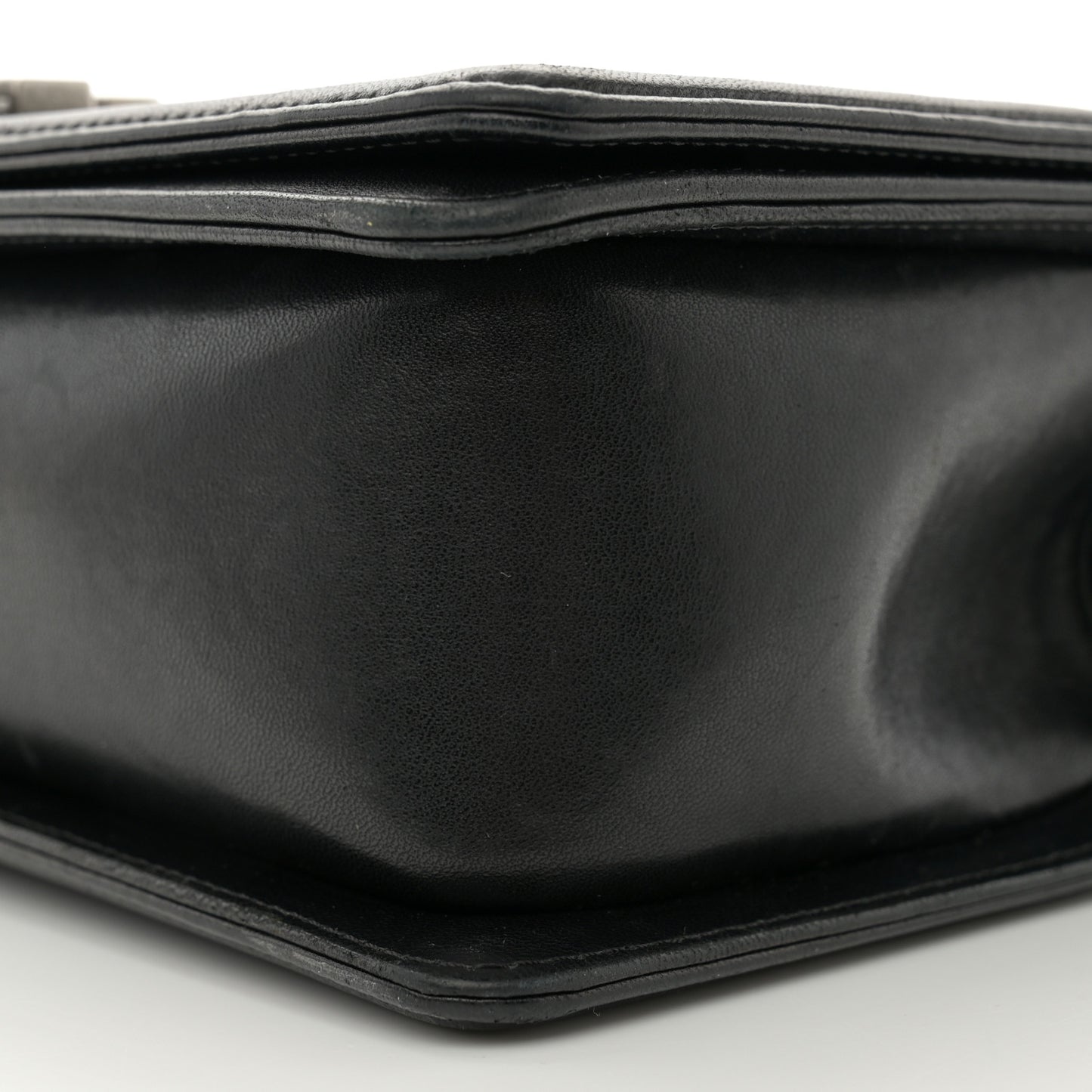 Lambskin Quilted Medium Boy Flap Black