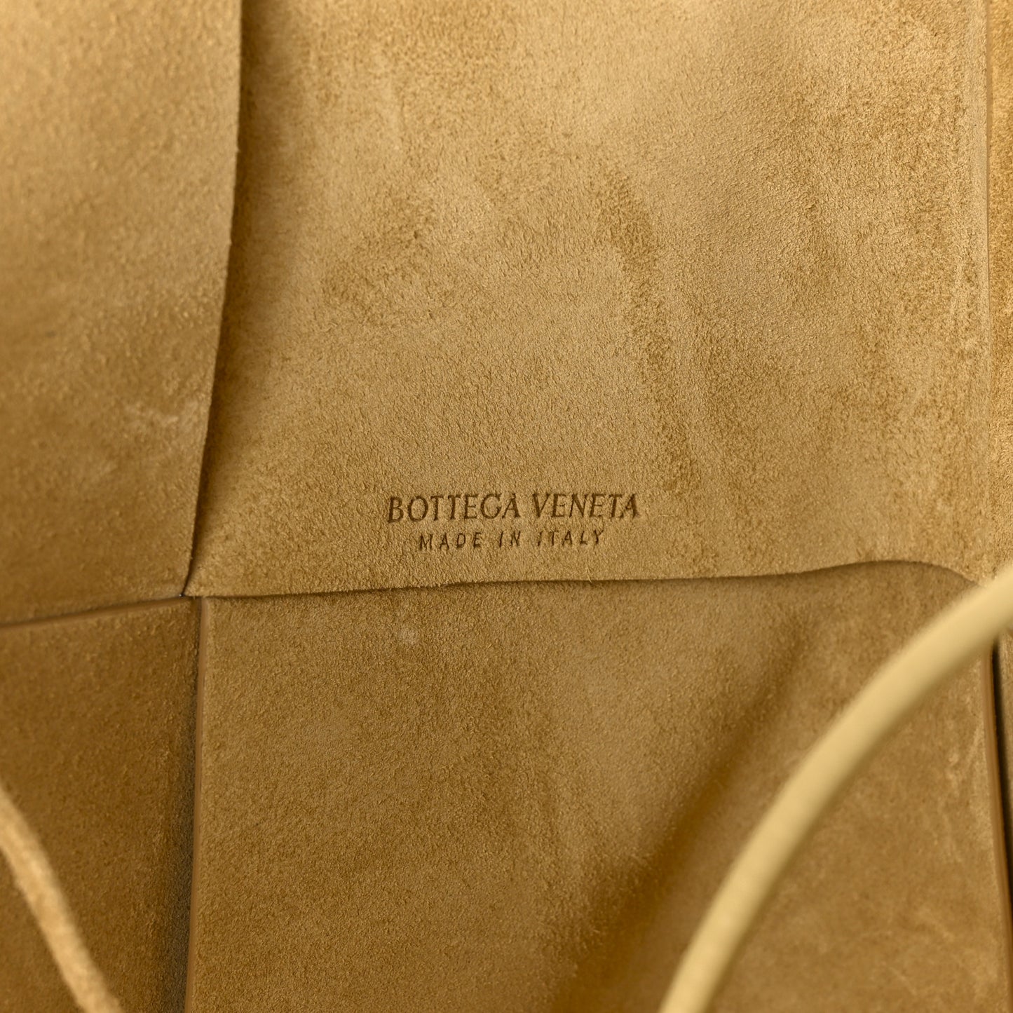 Suede Maxi Intrecciato Tote Cane Sugar Tapioca