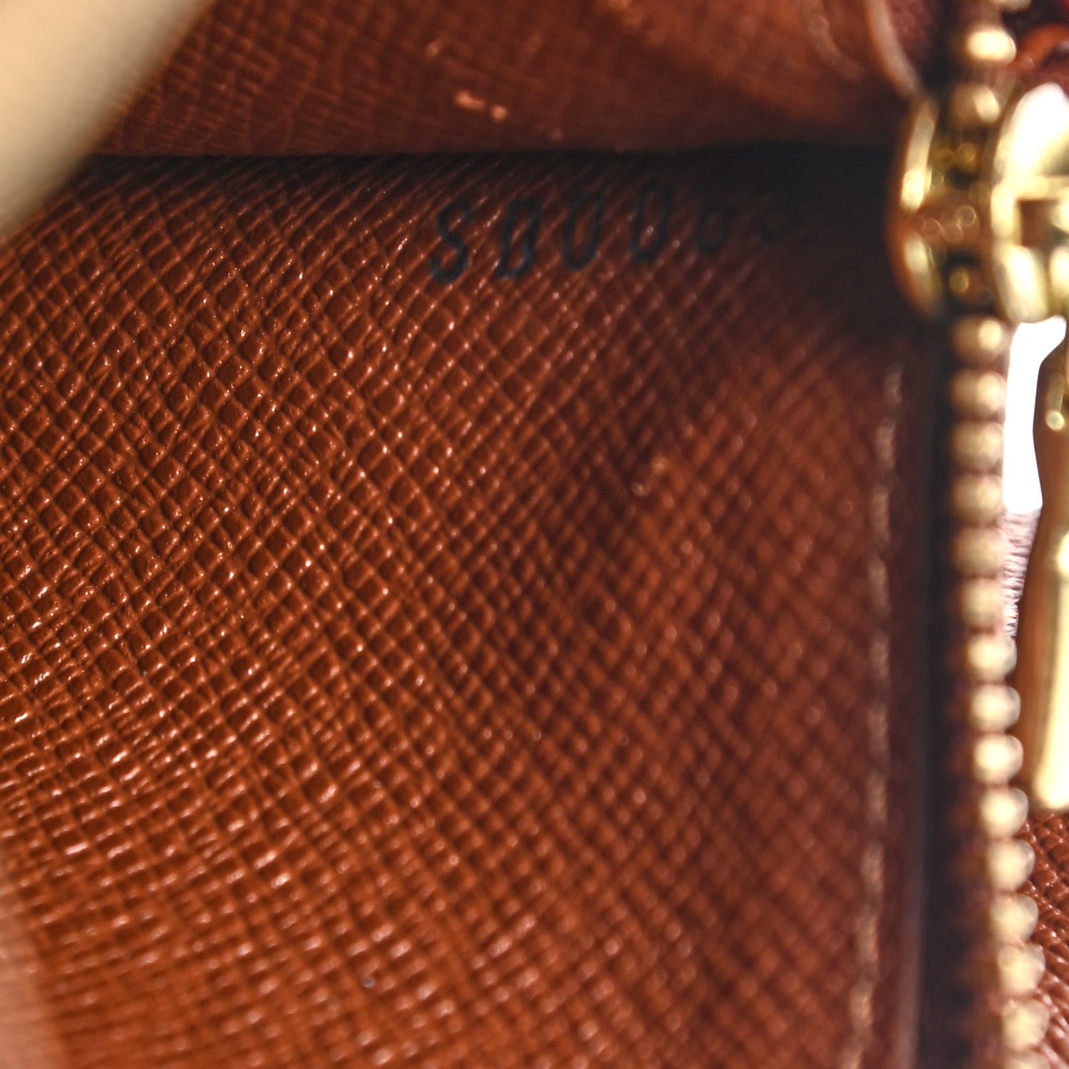 Louis Vuitton Monogram Sarah Wallet 14 of 28