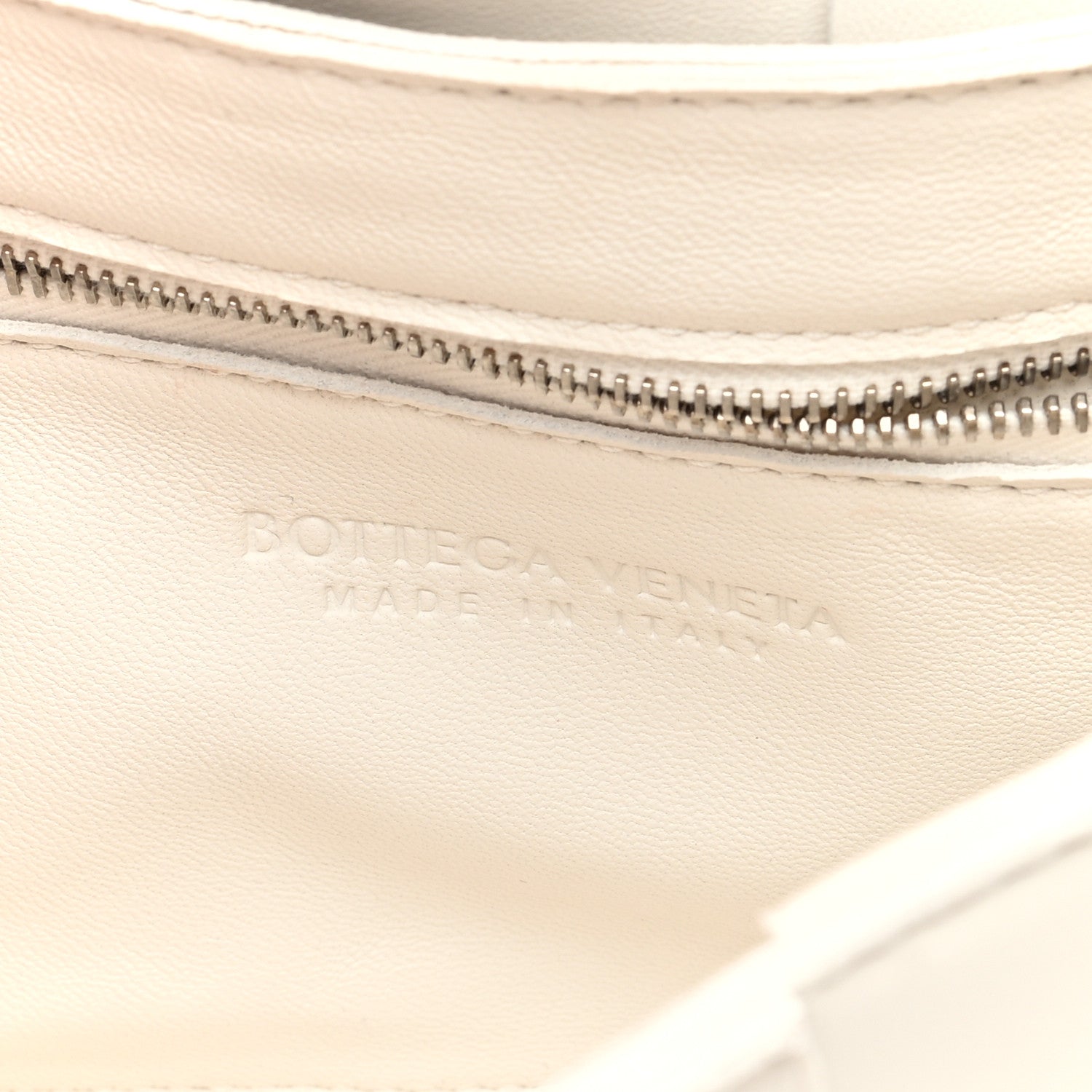 Bottega Veneta Lambskin Maxi Intrecciato Cassette Crossbody Bag White 6 of 9