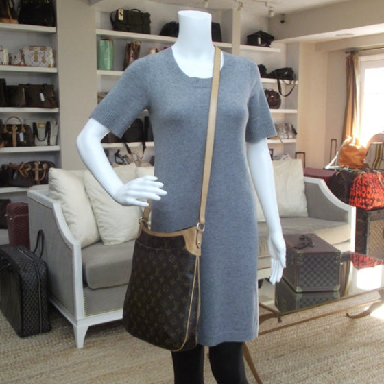 Louis Vuitton Monogram Odeon MM 2 of 9