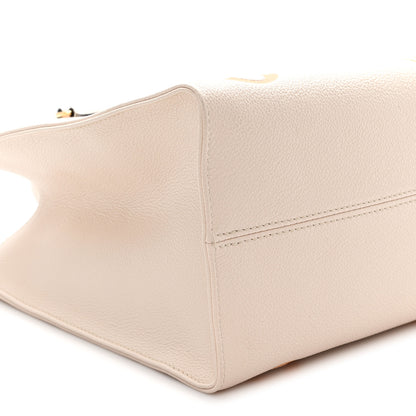 Louis Vuitton Empreinte Monogram Giant By The Pool Onthego MM Cream Saffron 8 of 9