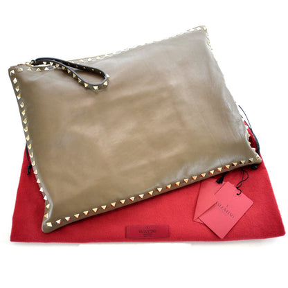 Valentino Garavani Vitello Oversized Rockstud Zip Wristlet Pouch Brun 3 of 10