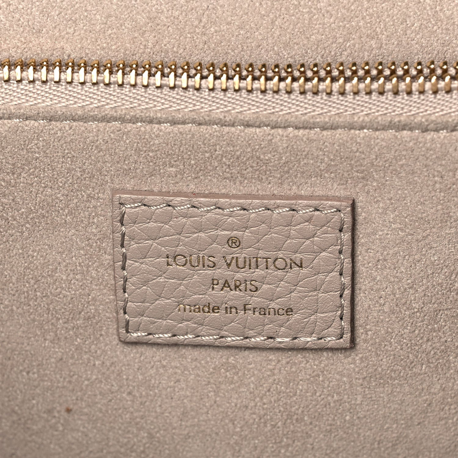 Louis Vuitton Taurillon Volta Galet 6 of 13