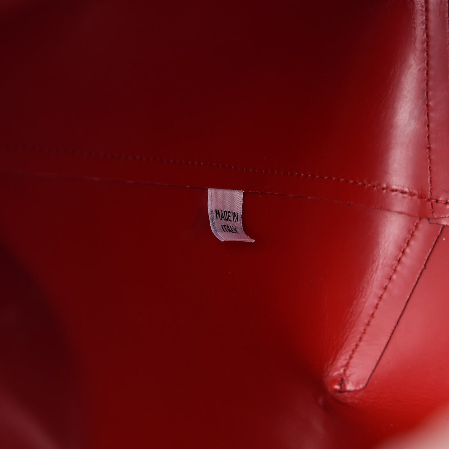 Vegetable Tanned Calfskin Bucket Bag Black Flamma