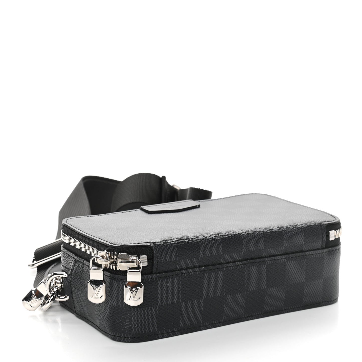 Damier Graphite Alpha Wearable Wallet