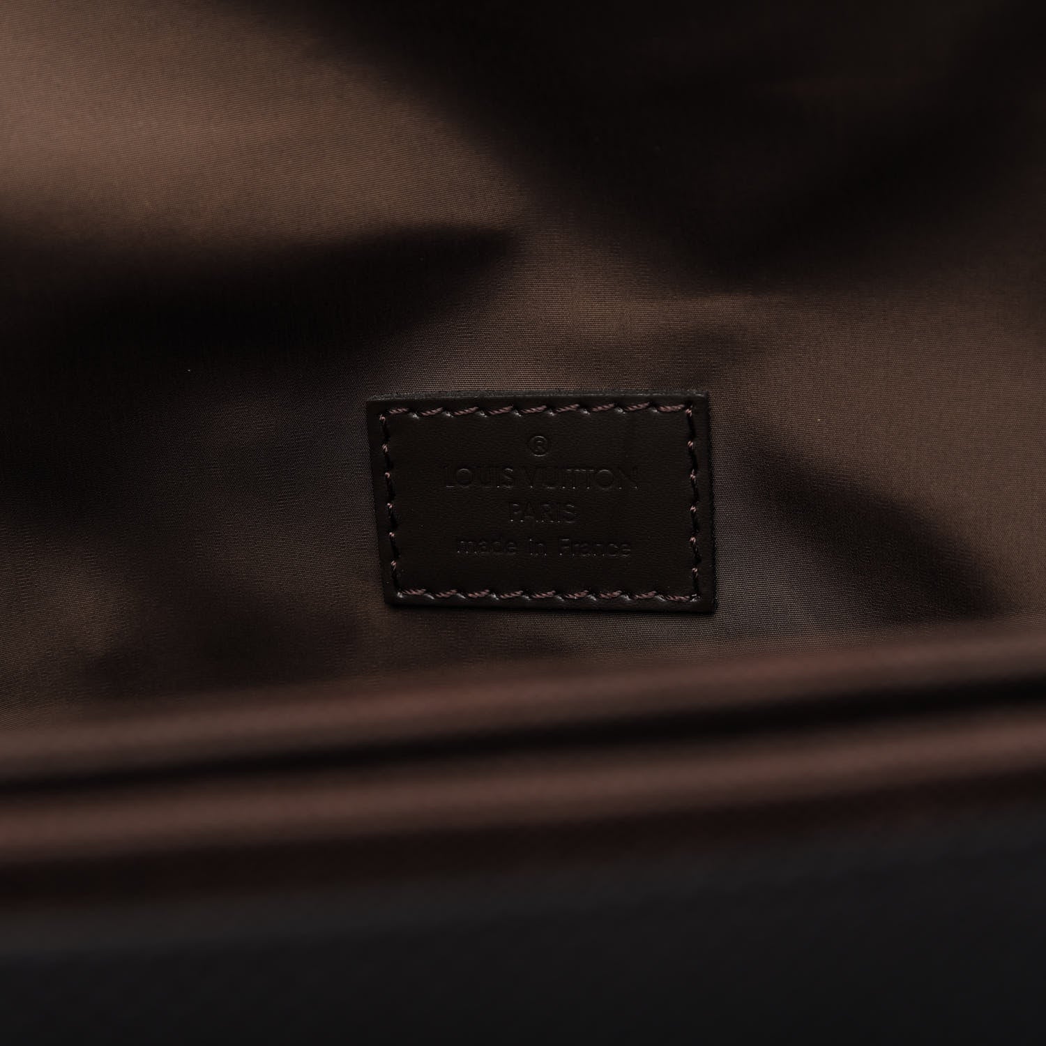 Louis Vuitton Damier Geant Messenger Bag Black 8 of 9