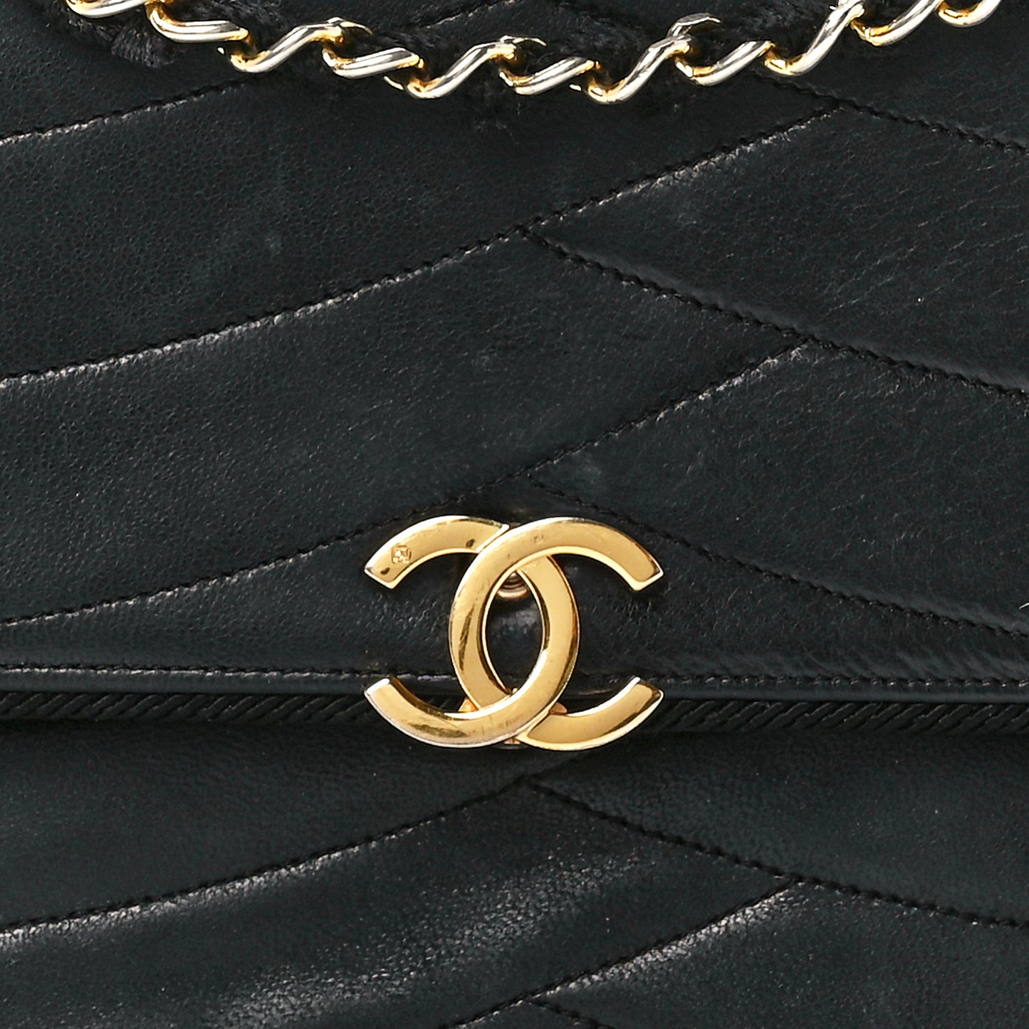 Lambskin Wavy Quilted Single Flap Black