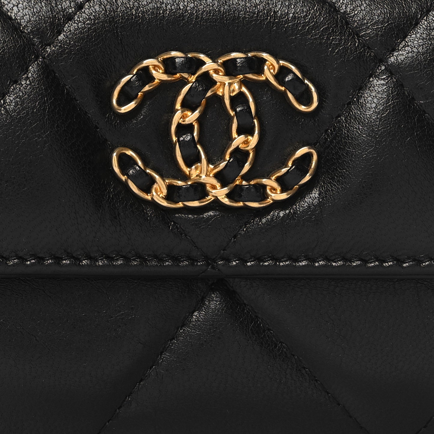 Lambskin Quilted Chanel 19 Small Flap Wallet Black