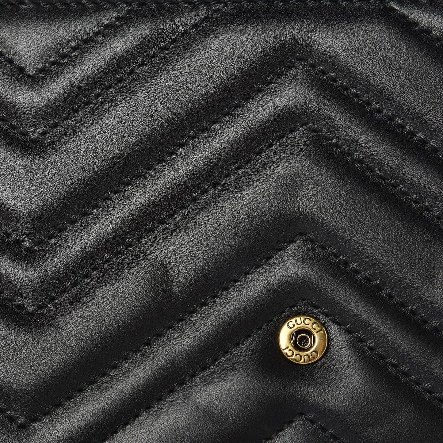 Calfskin Matelasse GG Marmont Chain Wallet Black