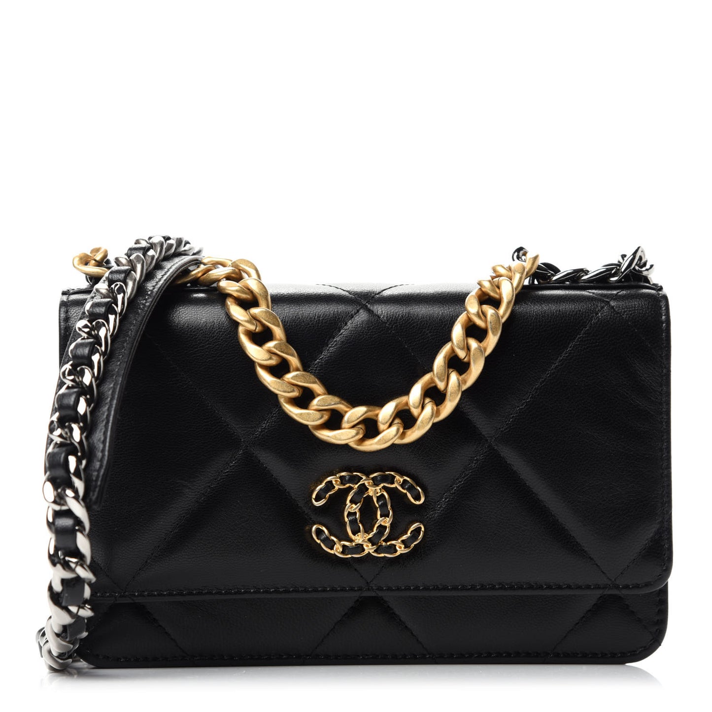 Lambskin Quilted 19 Wallet On Chain WOC Black