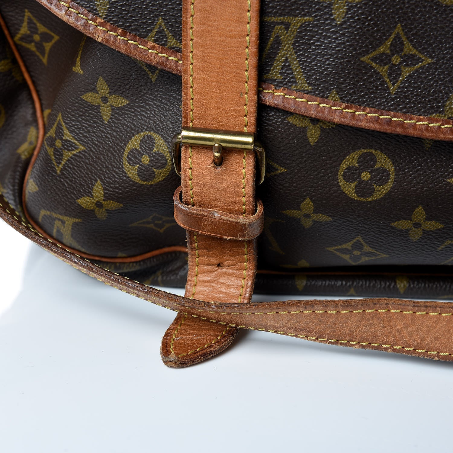 Louis Vuitton Monogram Saumur 43 33 of 33