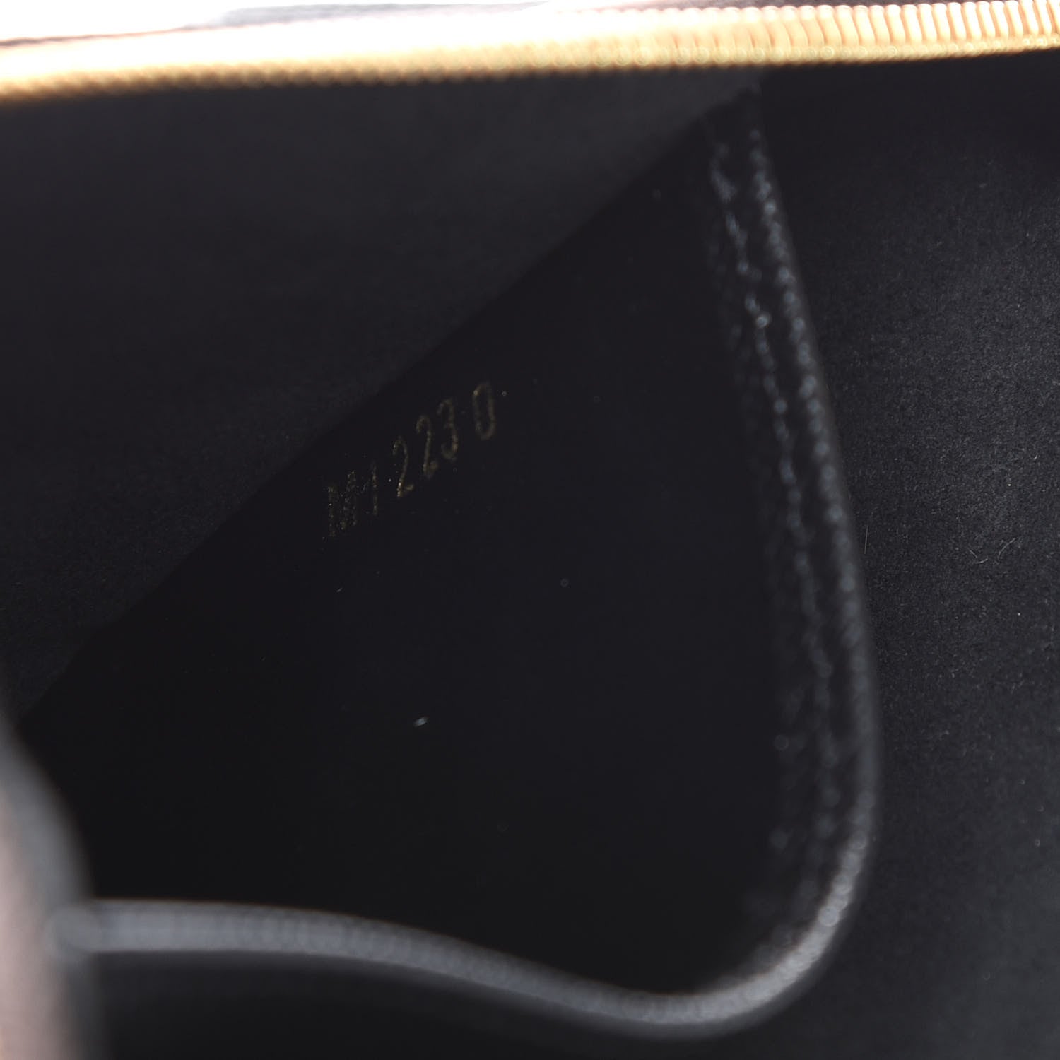 Louis Vuitton Reverse Monogram Giant Double Zip Pochette 8 of 10