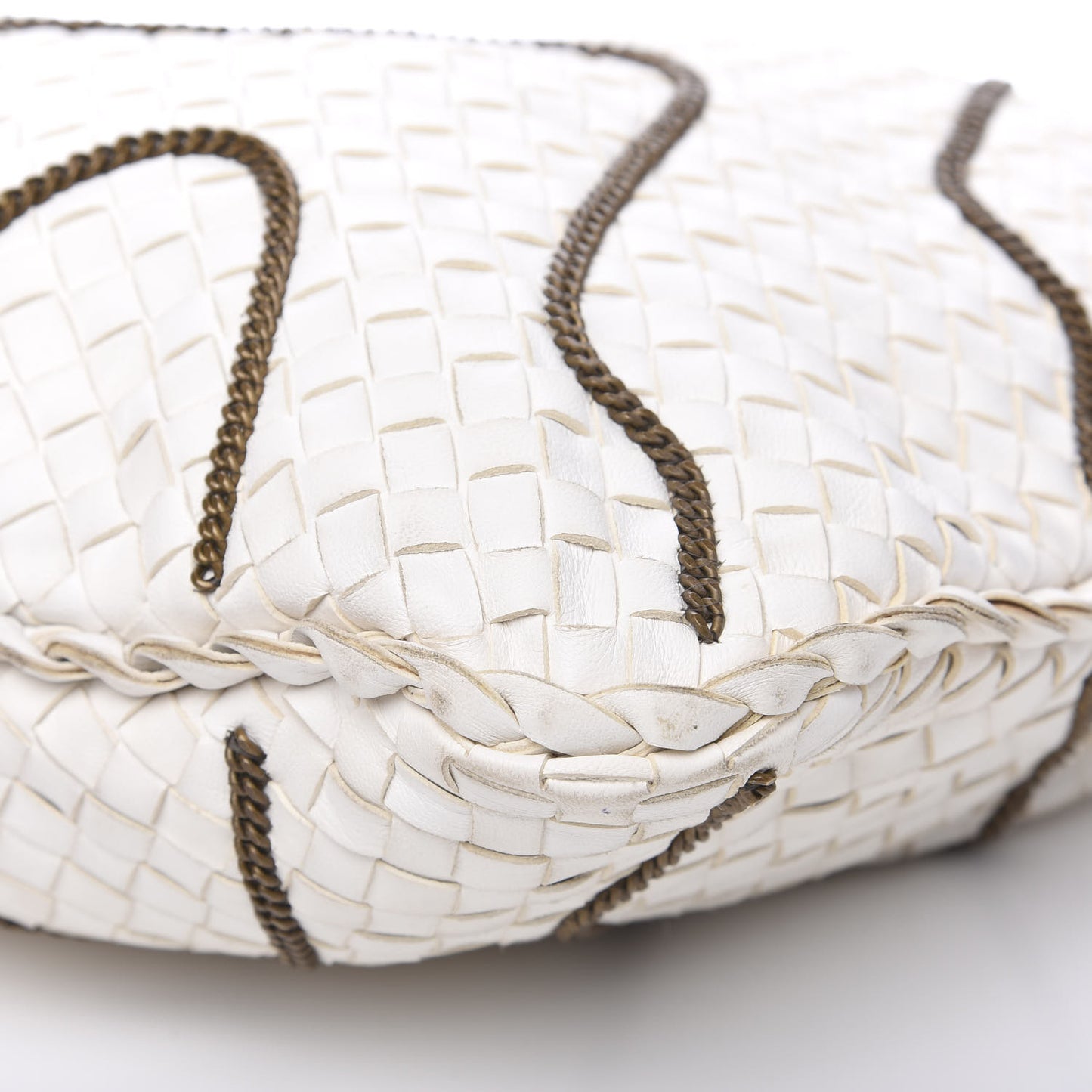 Nappa Intrecciato Medium Veneta Chain Hobo White