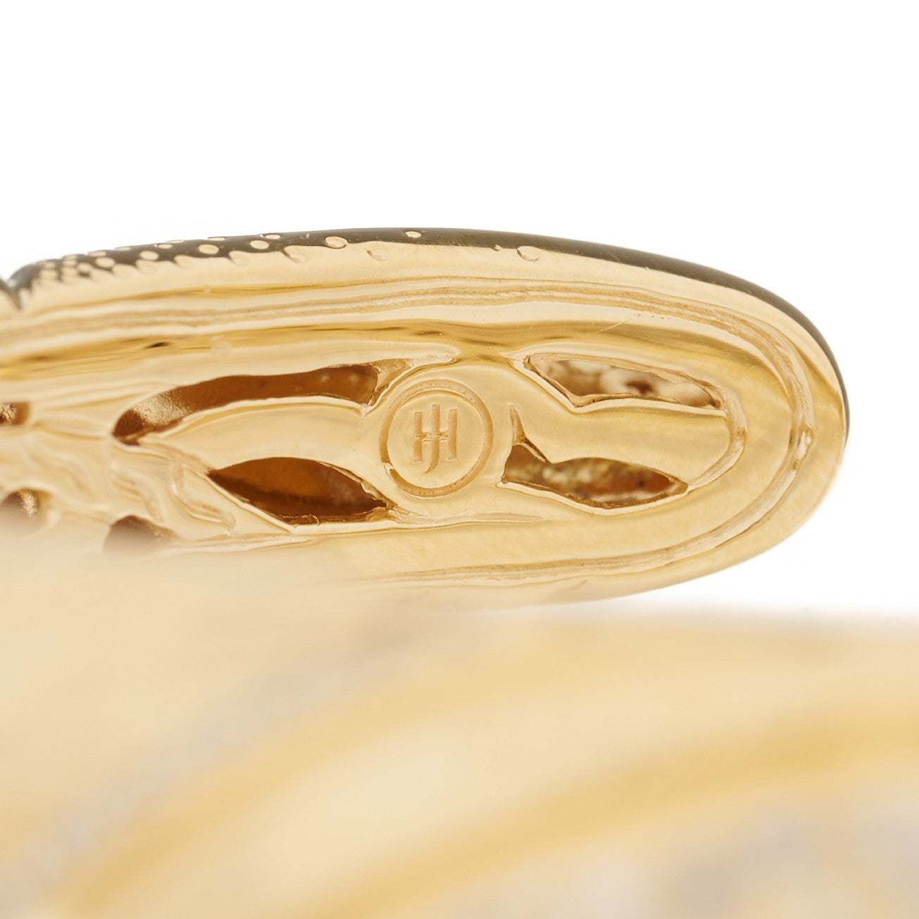 18K Yellow Gold Grey Diamond Lahar Kick Cuff Bracelet