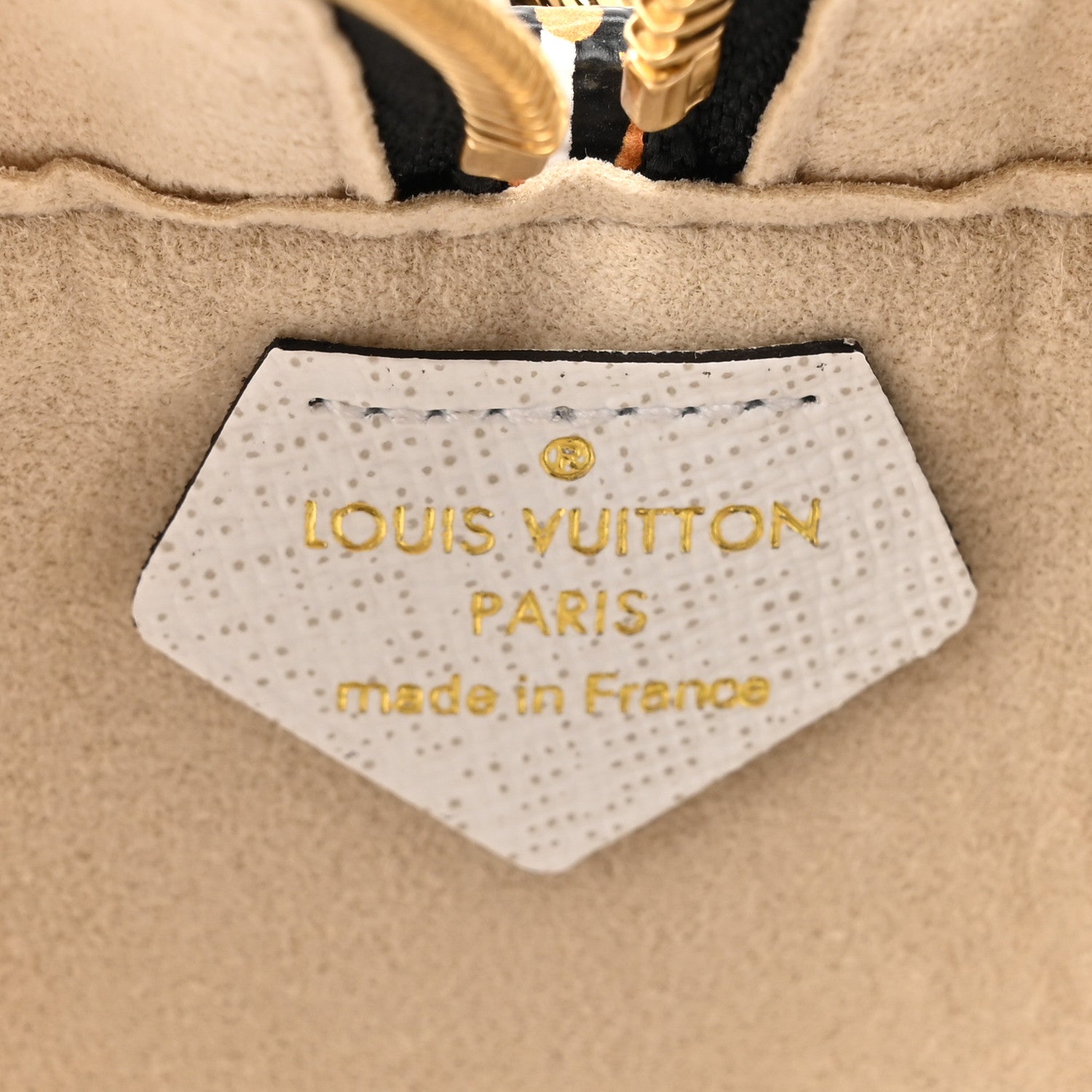Louis Vuitton Monogram Giant Jungle Beach Pouch Ivory 6 of 9