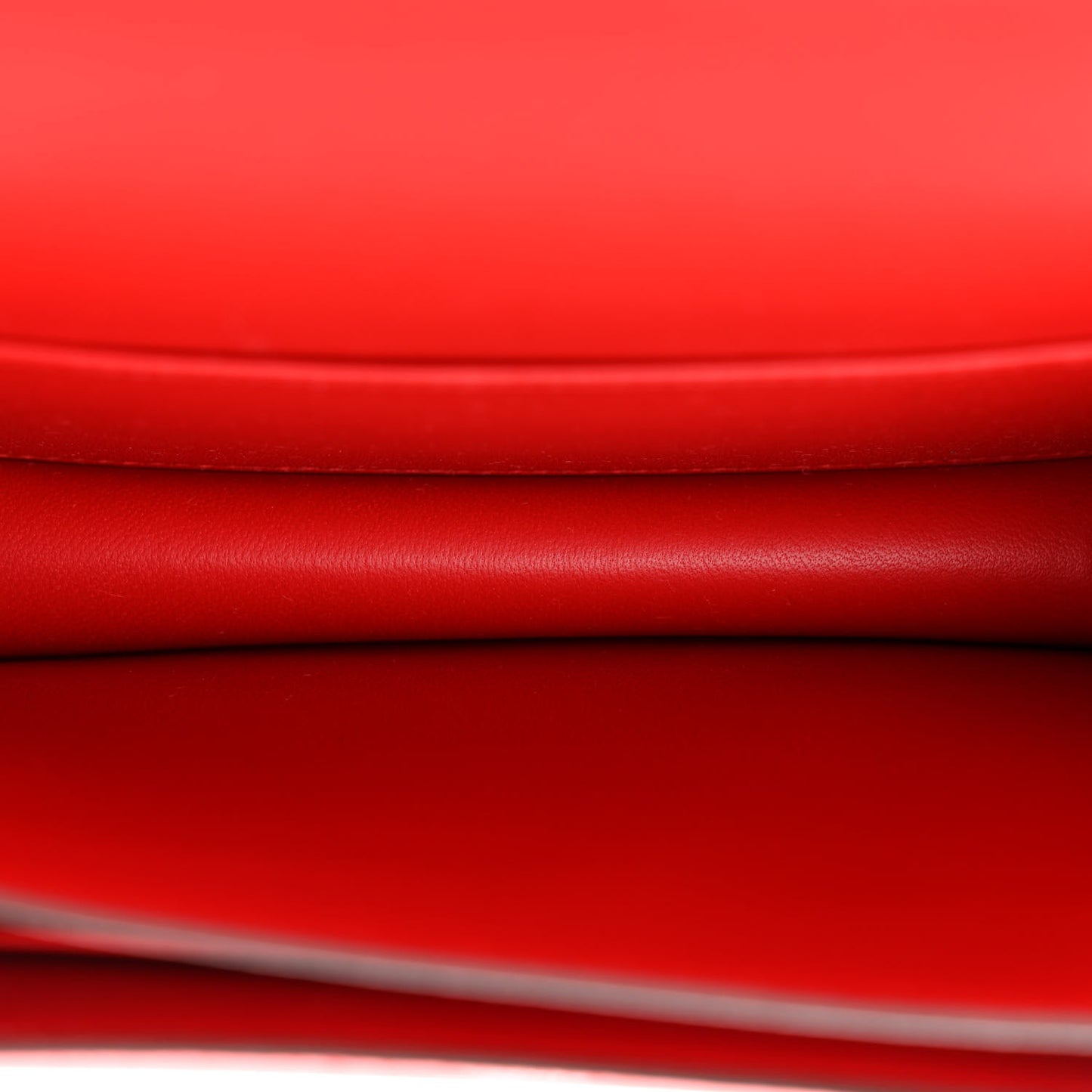 Epsom Enamel Constance 18 Rouge de Coeur Mauve Sylvestre