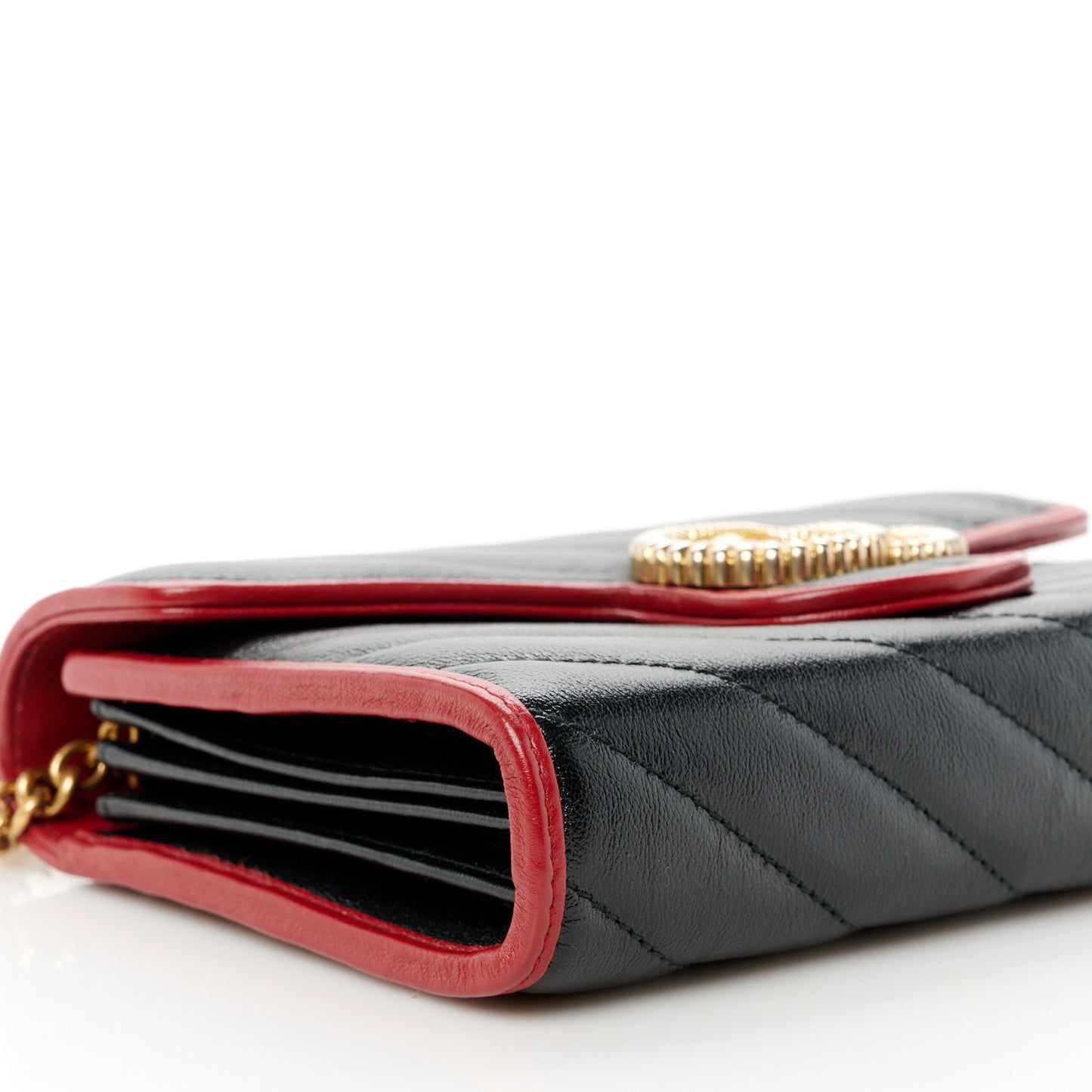 Vintage Effect Calfskin Matelasse Diagonal Torchon GG Marmont Chain Wallet Black Romantic Cherry