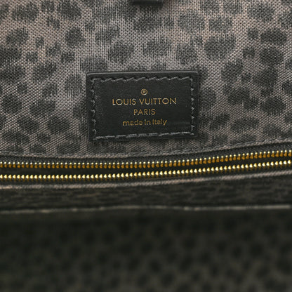 Louis Vuitton Monogram Giant Wild At Heart Onthego GM Arizona 6 of 9