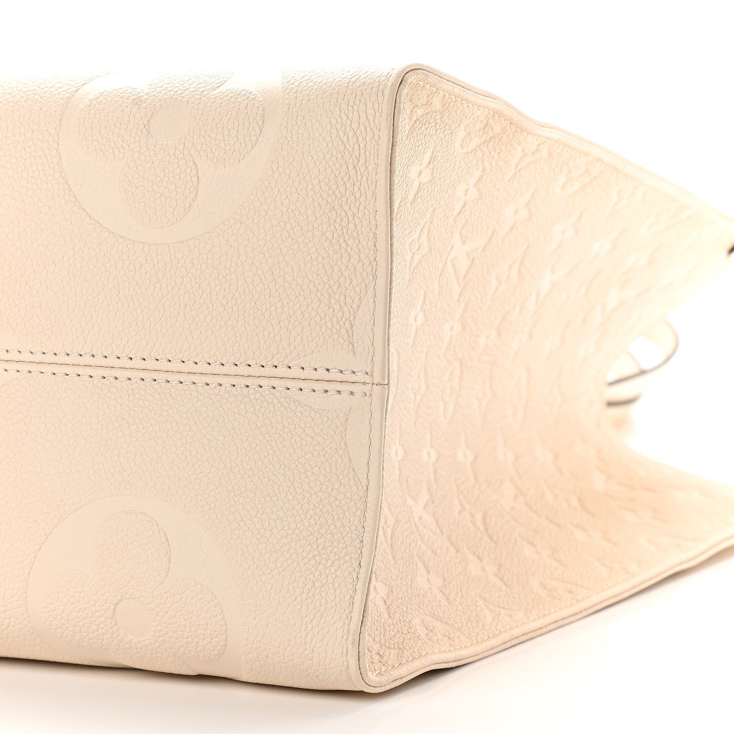 Louis Vuitton Empreinte Monogram Giant Onthego GM Creme 11 of 12