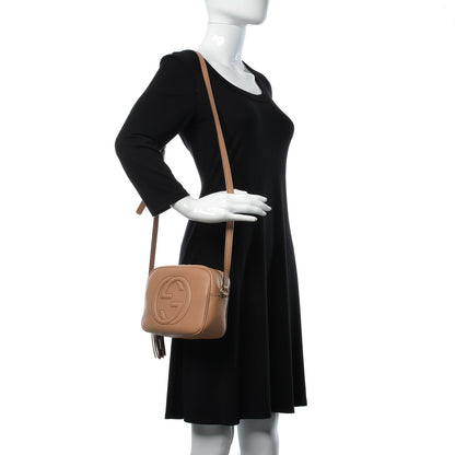 Gucci Pebbled Calfskin Small Soho Disco Bag Camelia 2 of 7