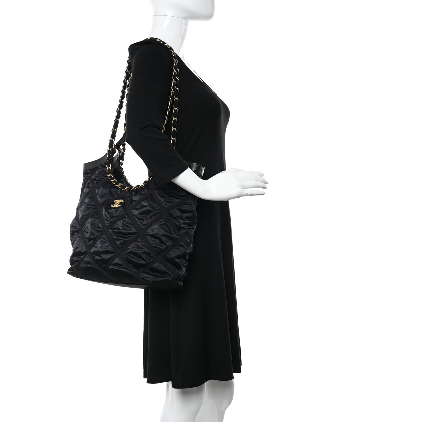 Nylon Grosgrain Quilted Lifestyle Shopping Tote Black