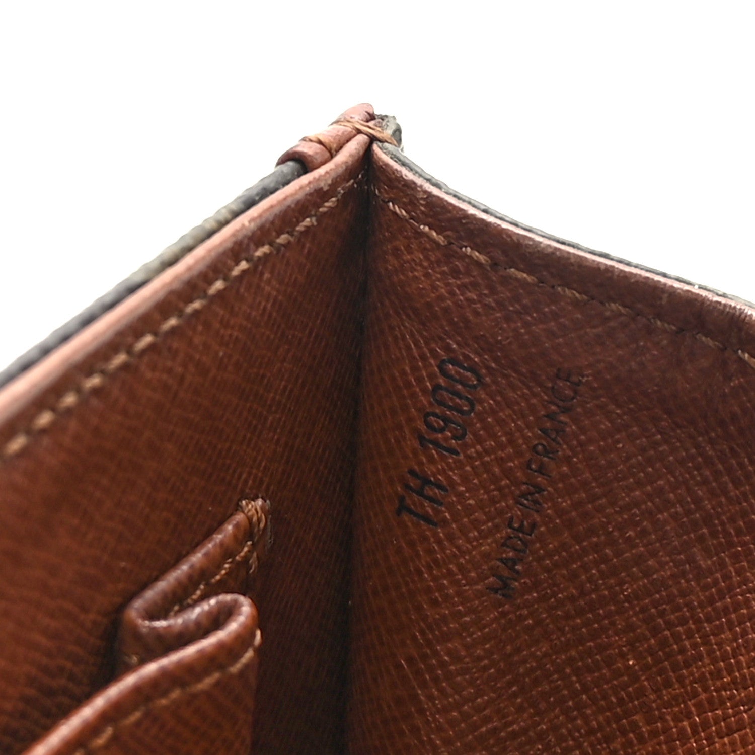 Louis Vuitton Monogram Pochette Dame 26 7 of 13