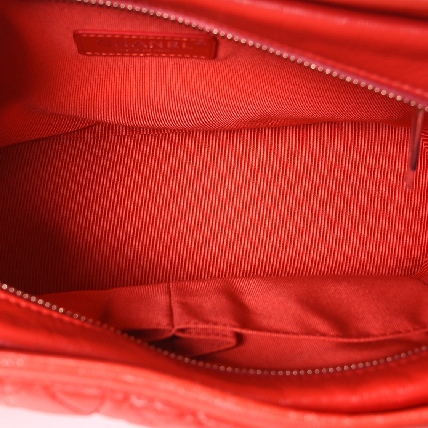 Aged Calfskin Quilted Medium Gabrielle Hobo Red