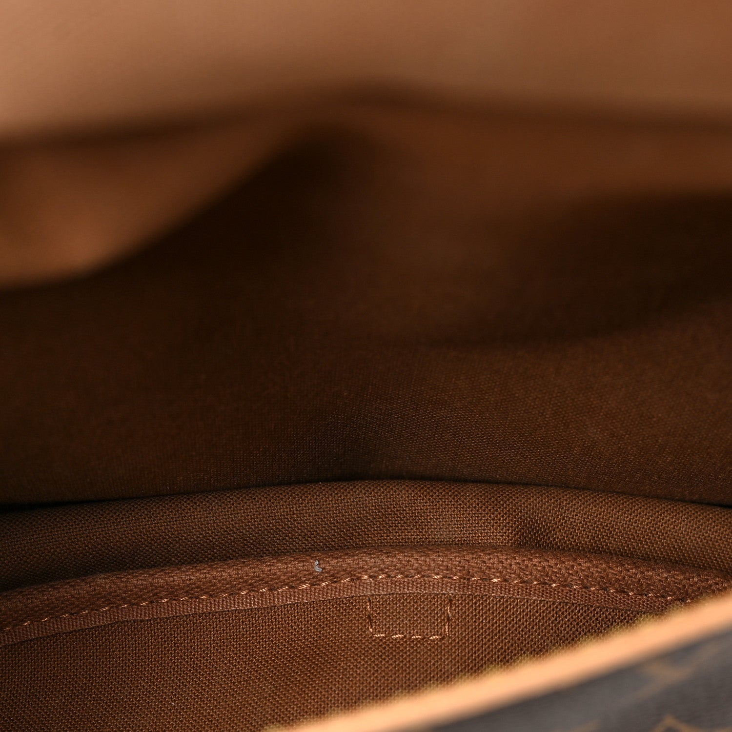 Louis Vuitton Monogram Saumur 30 5 of 9