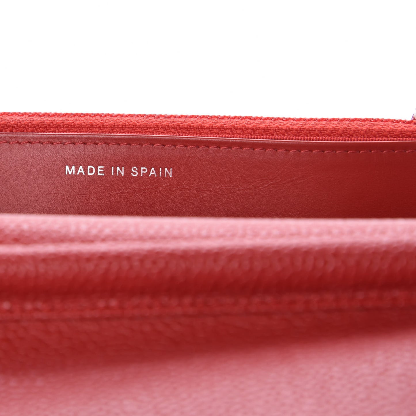 Caviar Quilted Wallet on Chain WOC Red