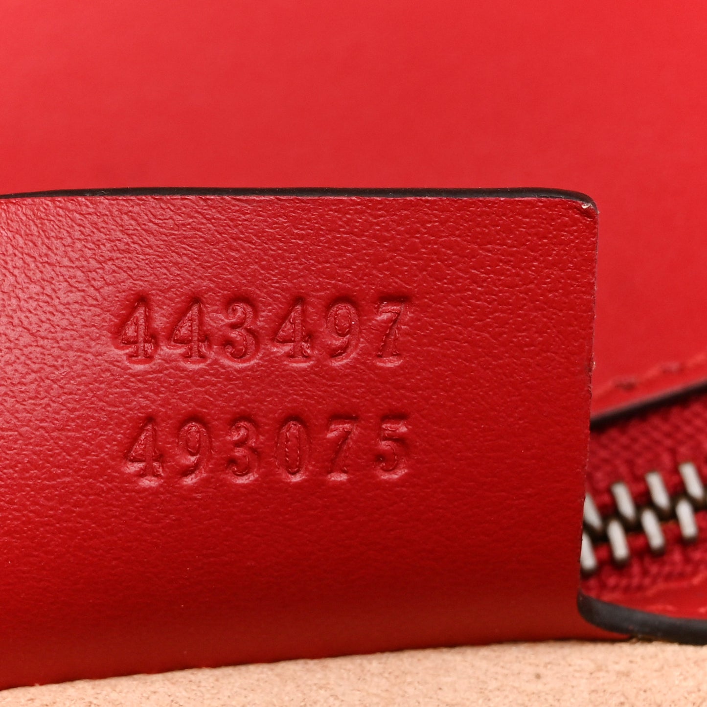 Calfskin Matelasse Small GG Marmont Shoulder Bag Hibiscus Red