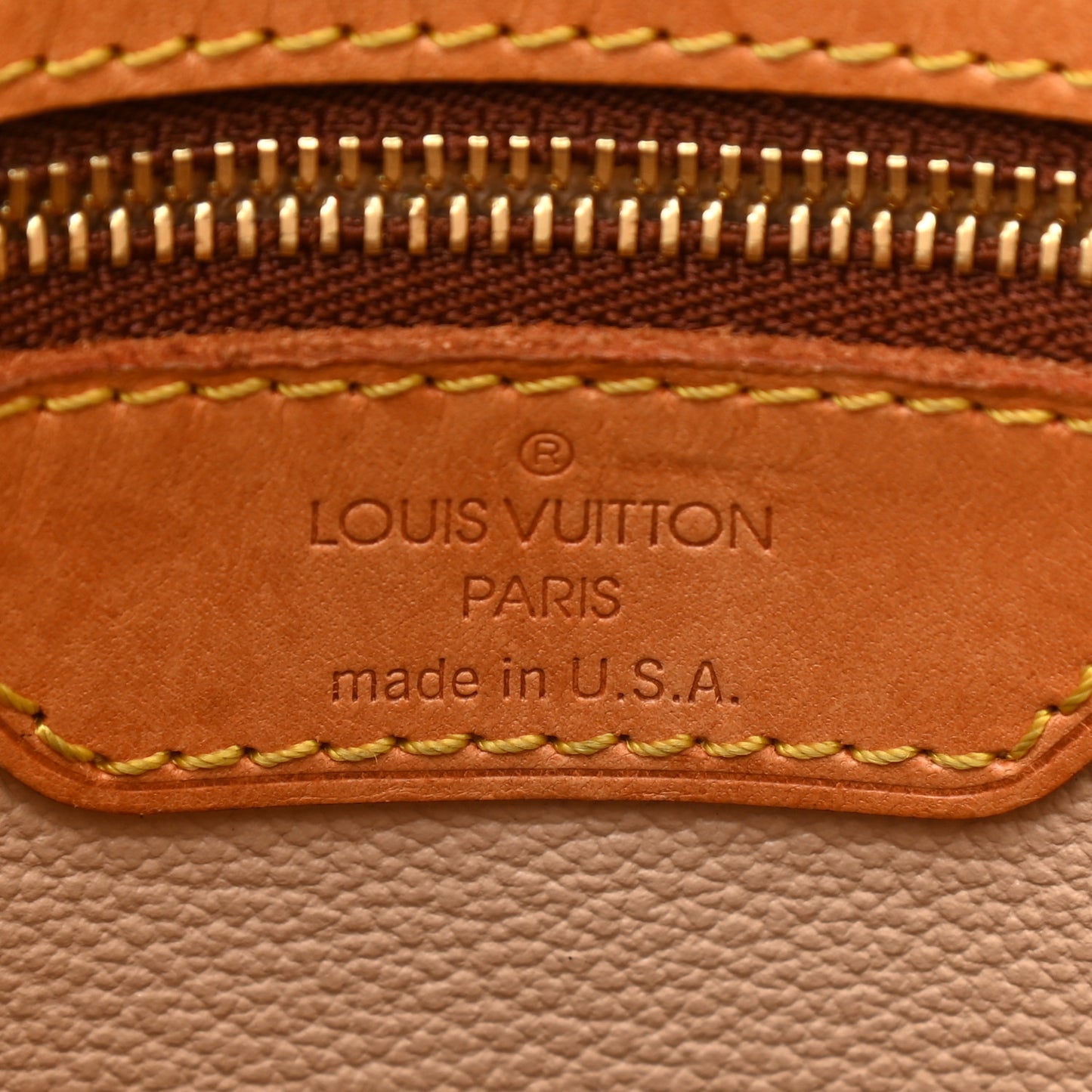Monogram Petit Bucket 23