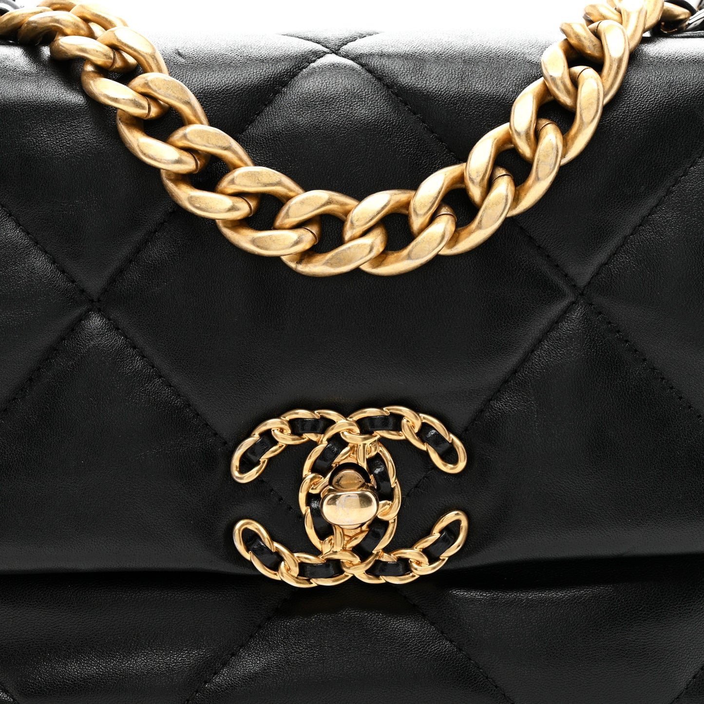 Lambskin Quilted Medium Chanel 19 Flap Black