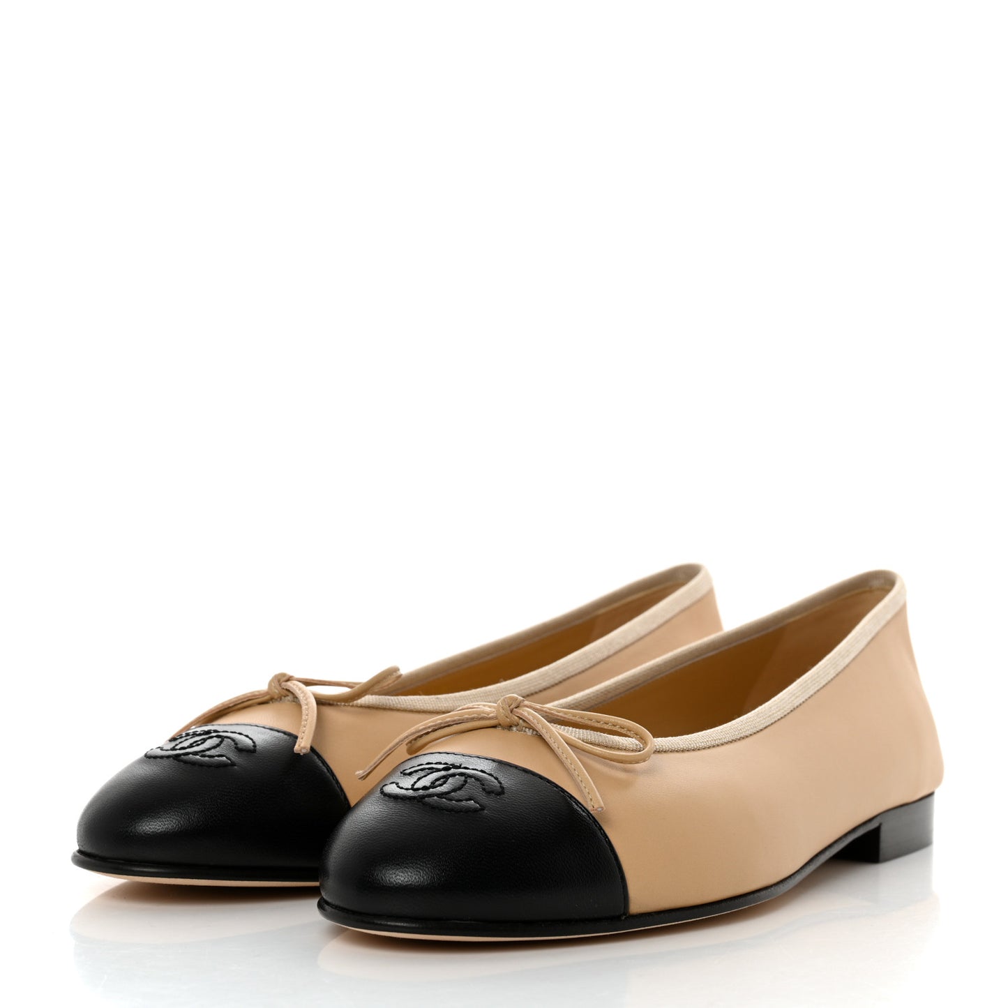 Lambskin Cap Toe CC Ballerina Flats 39 Beige Black