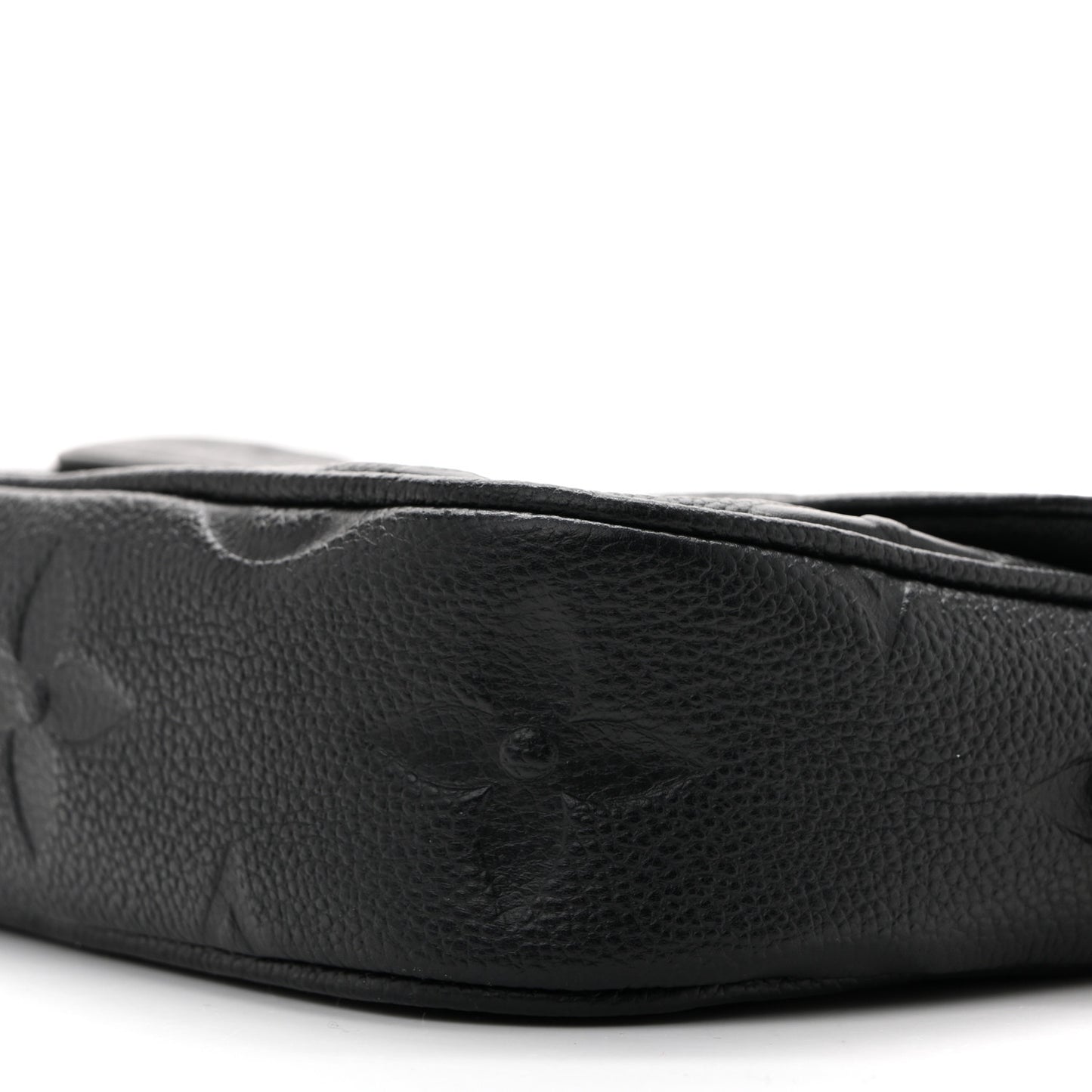 Empreinte Monogram Giant Ivy Wallet On Chain Black