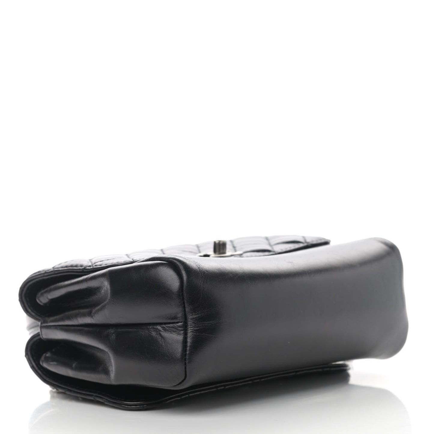 Glazed Calfskin Pilot Essentials Flap Black