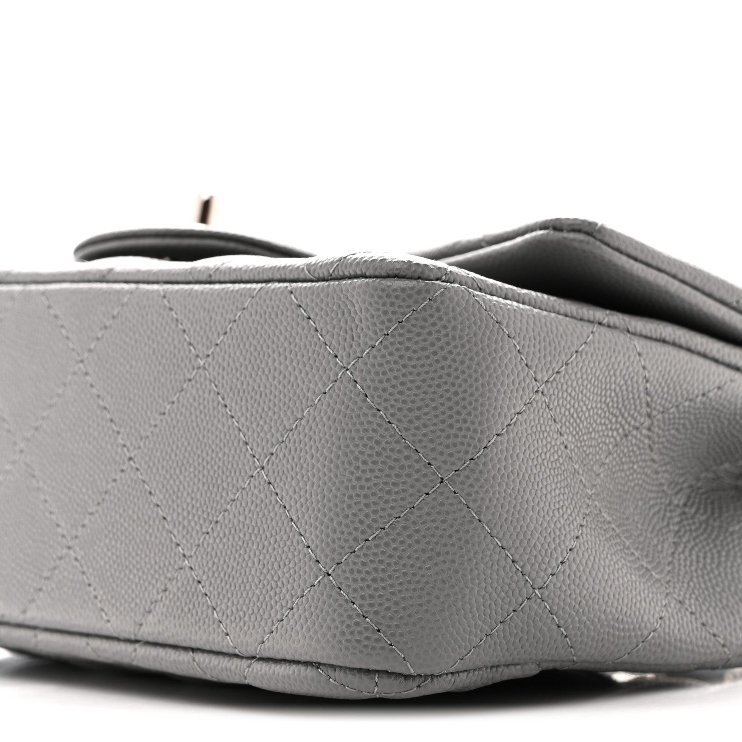 CHANEL ノベルティ品　ミニウォレット グレー Chanel Caviar Quilted Mini Rectangular Flap Grey 1883288