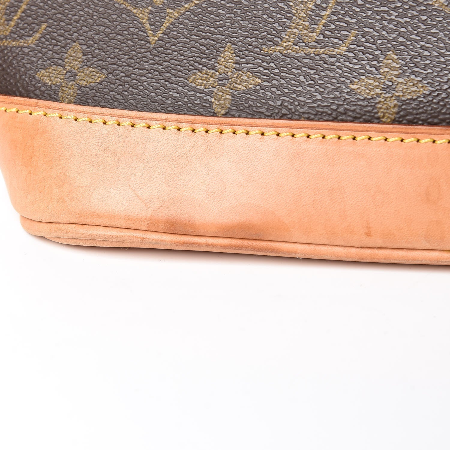 Louis Vuitton Monogram Alma PM 14 of 21
