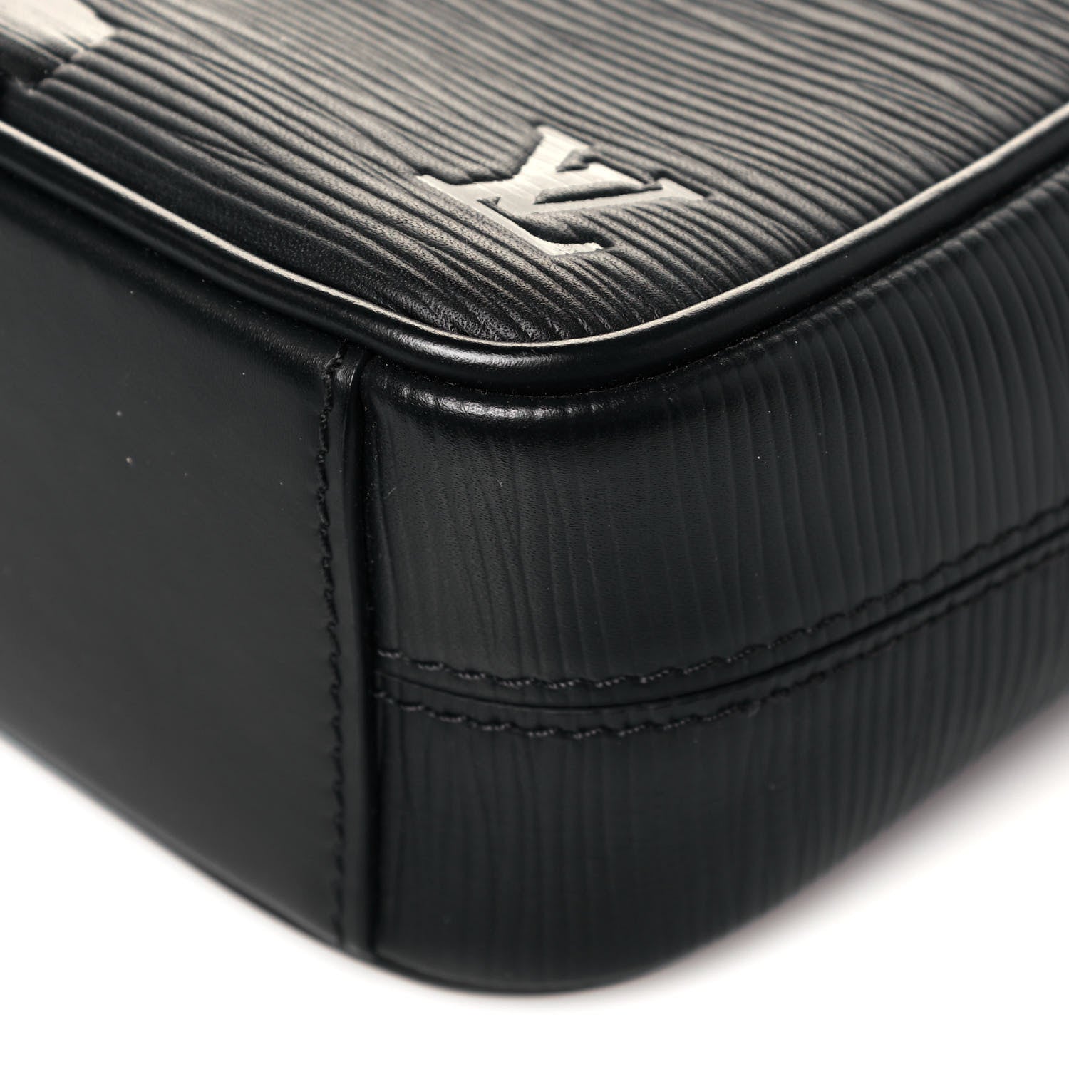 Louis Vuitton X SUPREME Epi Danube PM Black 9 of 12